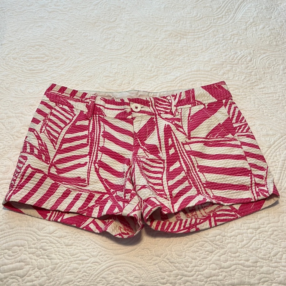 Gently worn Pink and White Lilly Pulitzer Shorts Size 4